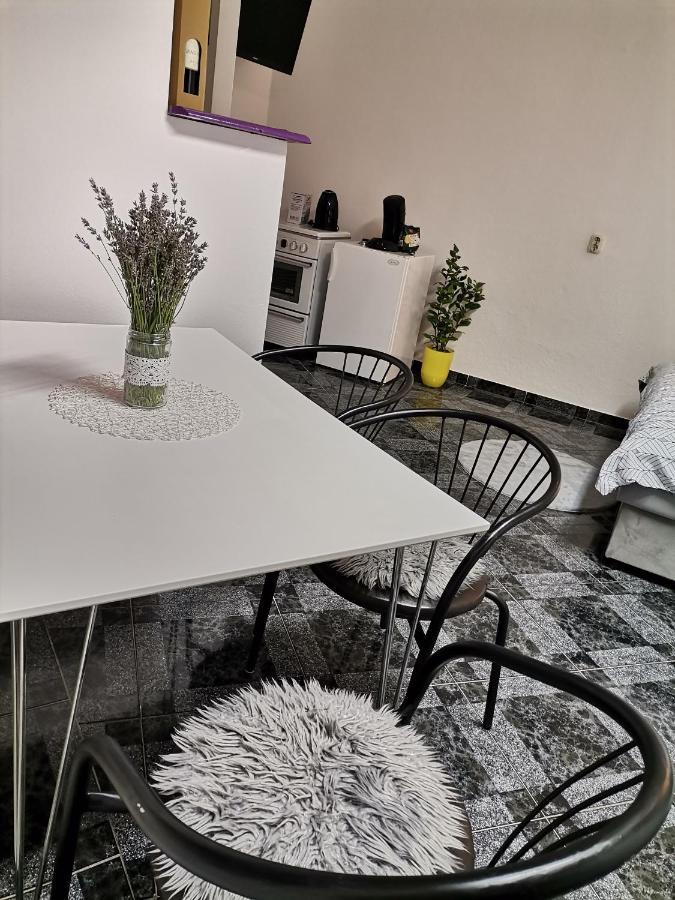 Lucija Appartement Gospić Buitenkant foto